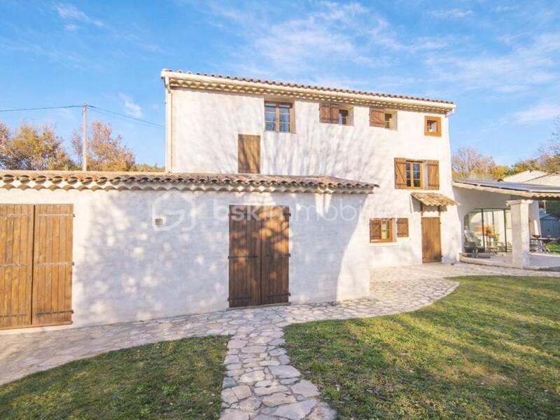 Maison à vendre, 215m², VILLECROZE