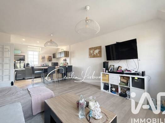 Appartement à vendre 119 000 € 3 pièces 2 chambres 60,7 m² Étage 2/2 Saint-Valérien 89150