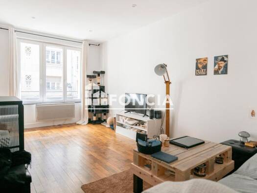 Appartement à vendre 146 900 € 2 pièces 1 chambre 41,23 m² Étage 1/3 Carmes-République Orléans 45000