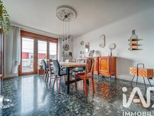 Appartement à vendre 179 000 € 4 pièces 2 chambres 82,5 m² Étage 1/2 Clouange 57185