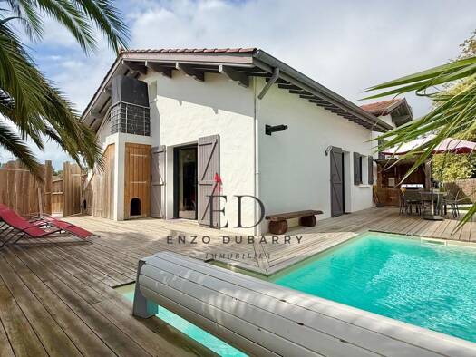 Maison de ville à vendre 895 000 € 7 pièces 6 chambres 174 m² 490 m² de terrain Bidart 64210