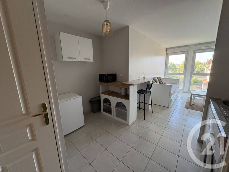 Maison à louer, 28m², VENISSIEUX