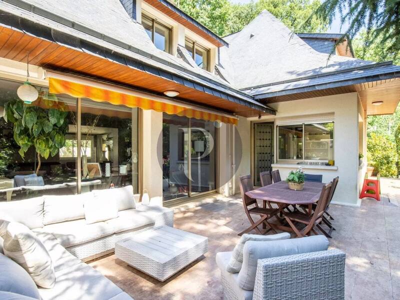 Maison à vendre, 180m², VERRIERES LE BUISSON