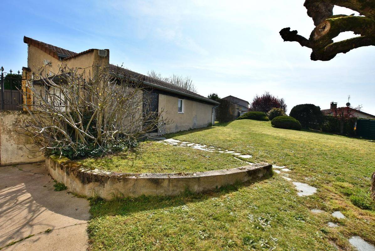 Maison à vendre, 190m², POUILLY SOUS CHARLIEU