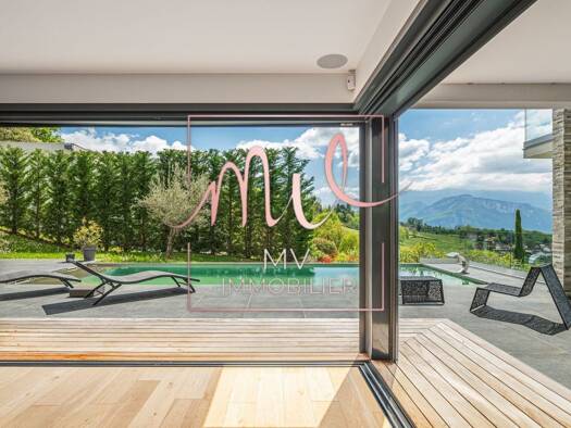 Maison à vendre 1 180 000 € 7 pièces 5 chambres 210 m² 1 650 m² de terrain Voiron 38500