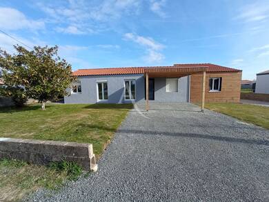 Maison de plain-pied à louer 1 400 € 5 pièces 4 chambres 132 m² 544 m² de terrain Soullans Challans 85300