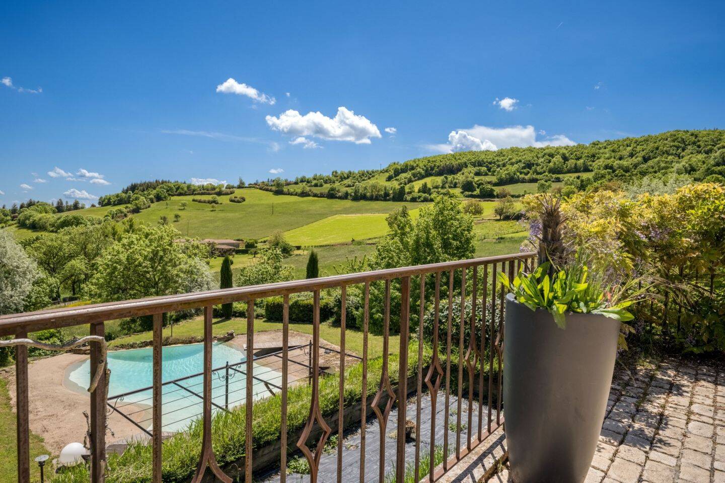 Maison à vendre, 431m², VILLE SUR JARNIOUX