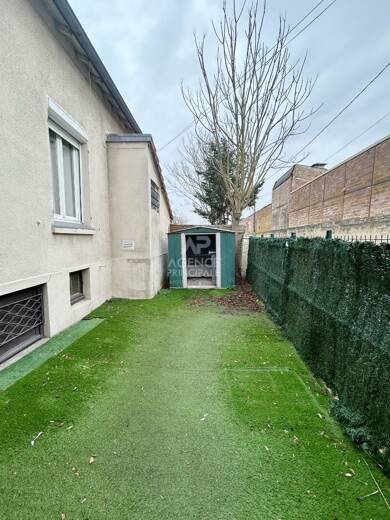 Maison à louer 750 € 2 pièces 1 chambre 29 m² ZAC Saint Sebastien Poissy 78300
