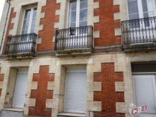 Immeuble à vendre 198 000 € 89 m² Castres-Gironde 33640