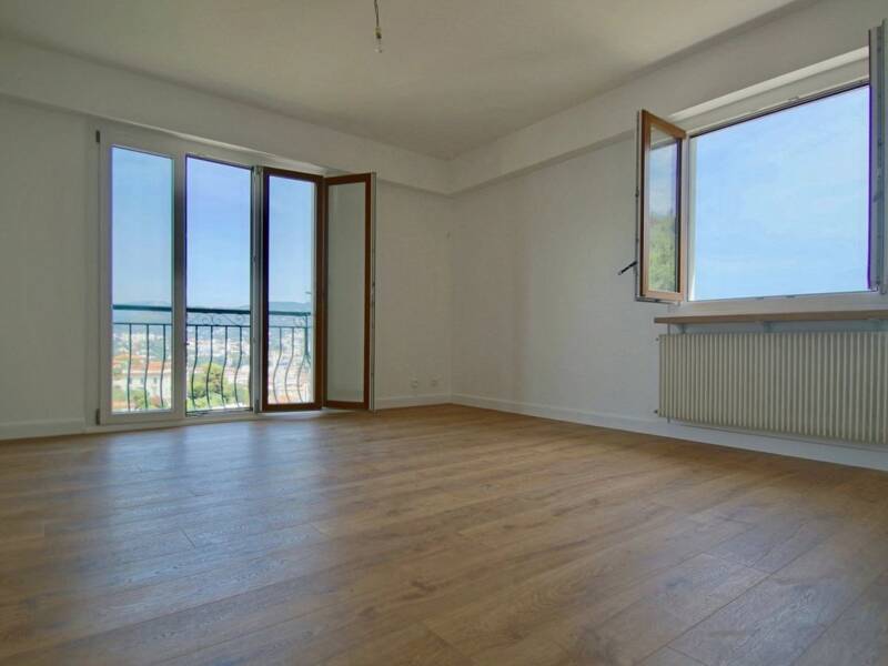 Maison à louer, 81m², NICE