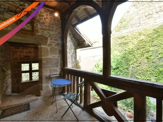 Maison à vendre 390 000 € 4 pièces 2 chambres 215 m² 1 044 m² de terrain Souvigny 03210