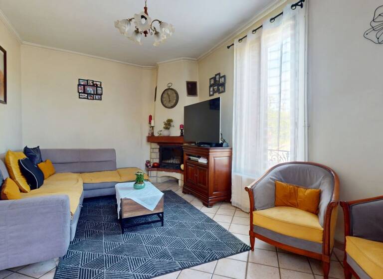 Maison à vendre 379 000 € 6 pièces 4<br/>chambres 114 m²<br/>superficie Les Champs Guillaume Cormeilles en Parisis 95240