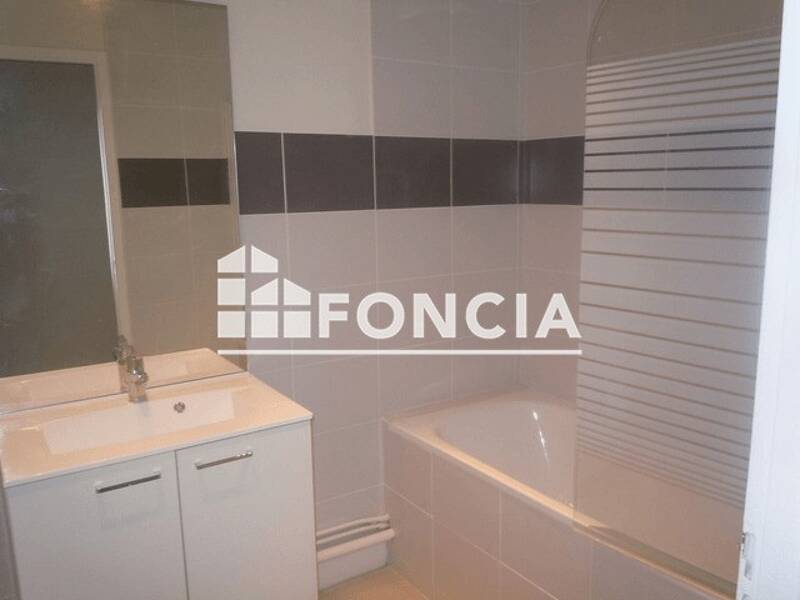 Maison à louer, 79m², SAINT ETIENNE