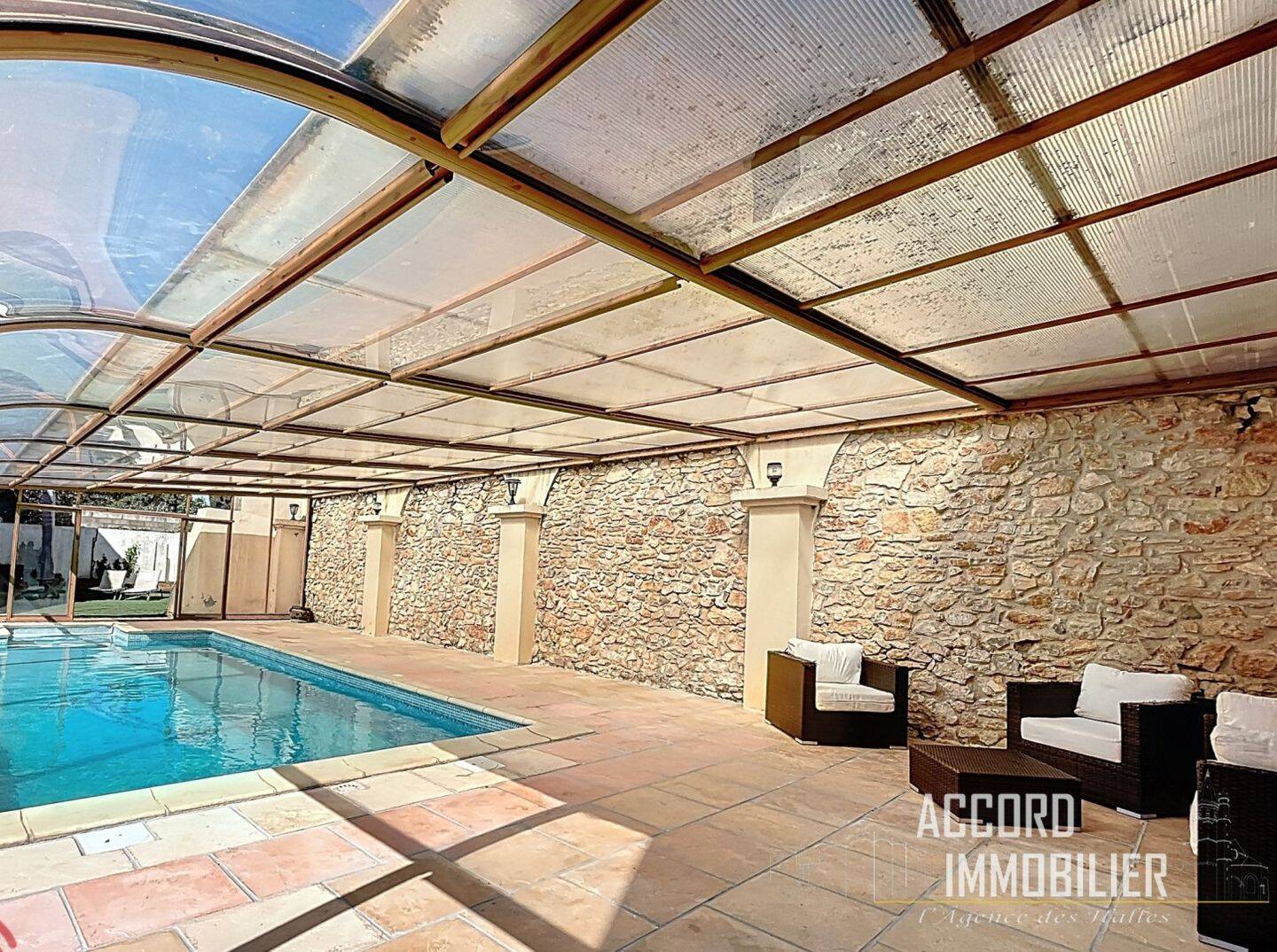 Maison à vendre, 328m², POMEROLS