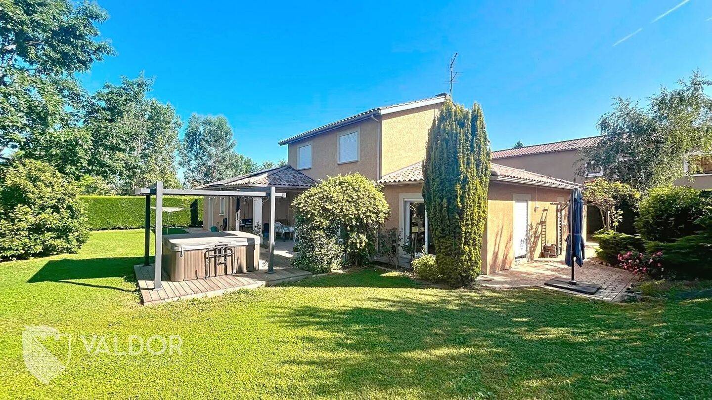 Maison à vendre, 175m², MONTMERLE SUR SAONE