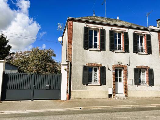 Maison à vendre 182 000 € 5 pièces 3 chambres 95,4 m² 922 m² de terrain Les Villages Vovéens 28150