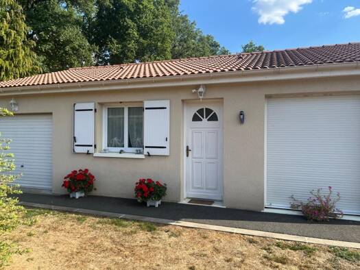 Maison à vendre 145 000 € 3 pièces 2 chambres 75 m² 2 352 m² de terrain Chaillac-sur-Vienne 87200