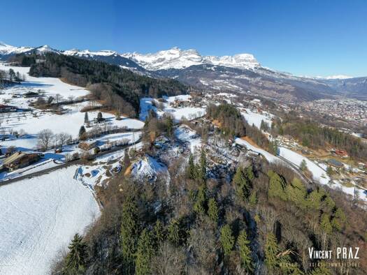 Terrain à vendre 850 000 € 9 210 m² de terrain Combloux 74920