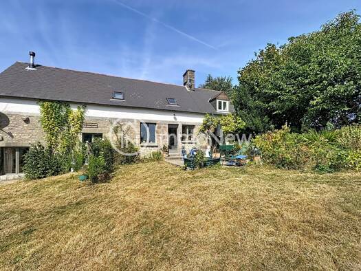 Maison à vendre 179 000 € 5 pièces 3 chambres 140 m² 1 835 m² de terrain Juvigny les Vallées 50520