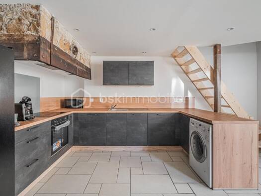 Maison à vendre 229 000 € 4 pièces 3 chambres 102 m² Arvière-en-Valromey 01260