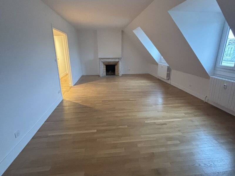 Maison à louer, 161m², PARIS 16E