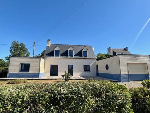 Maison à vendre 324 000 € 5 pièces 3 chambres 91 m² 890 m² de terrain Plozévet 29710