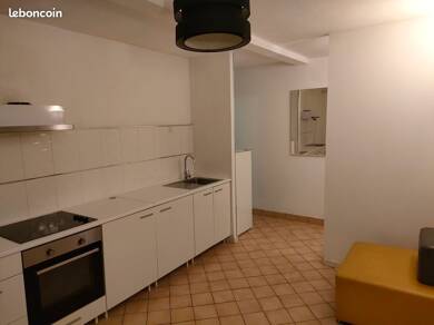 Appartement à louer 811 € 2 pièces 1 chambre 33 m² RDC La Roche Villebon-sur-Yvette 91140