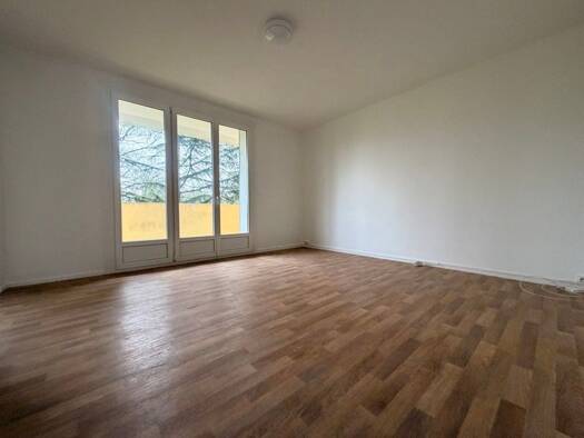 Appartement à louer 902 € 4 pièces 2 chambres 65,96 m² Étage 2/10 La Garenne-Baudin Le Bouscat 33110