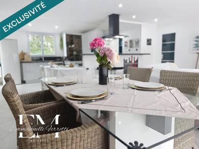 Villa à vendre 630 000 € 9 pièces 6 chambres 200 m² 1 755 m² de terrain Jard-sur-Mer 85520