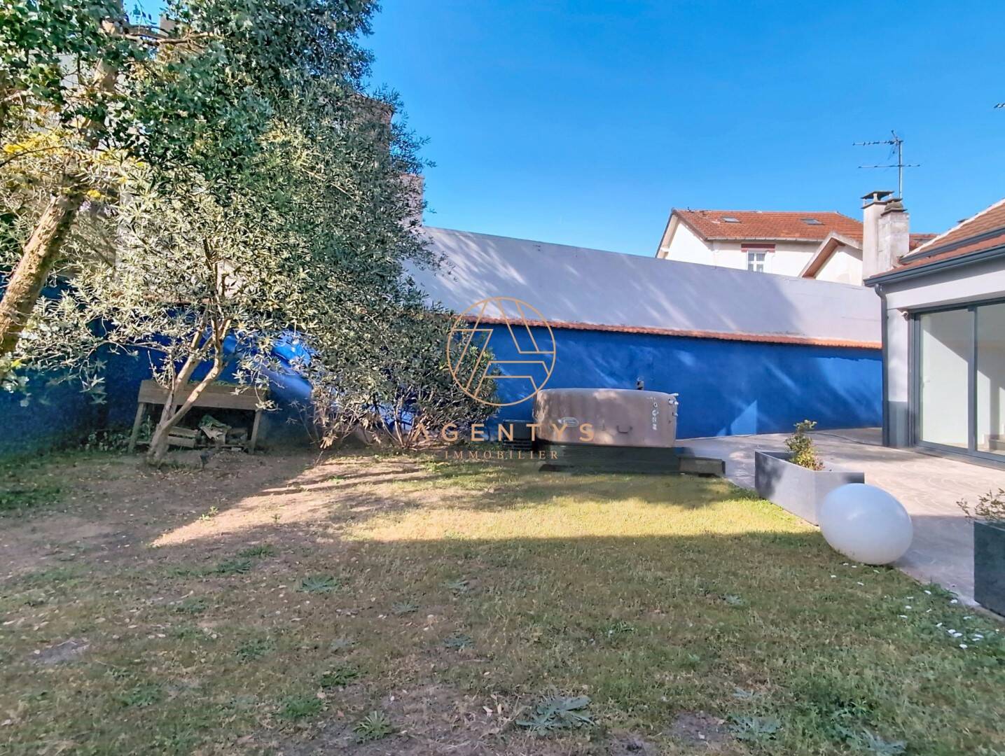 Maison à vendre, 117m², SAINT MAUR DES FOSSES