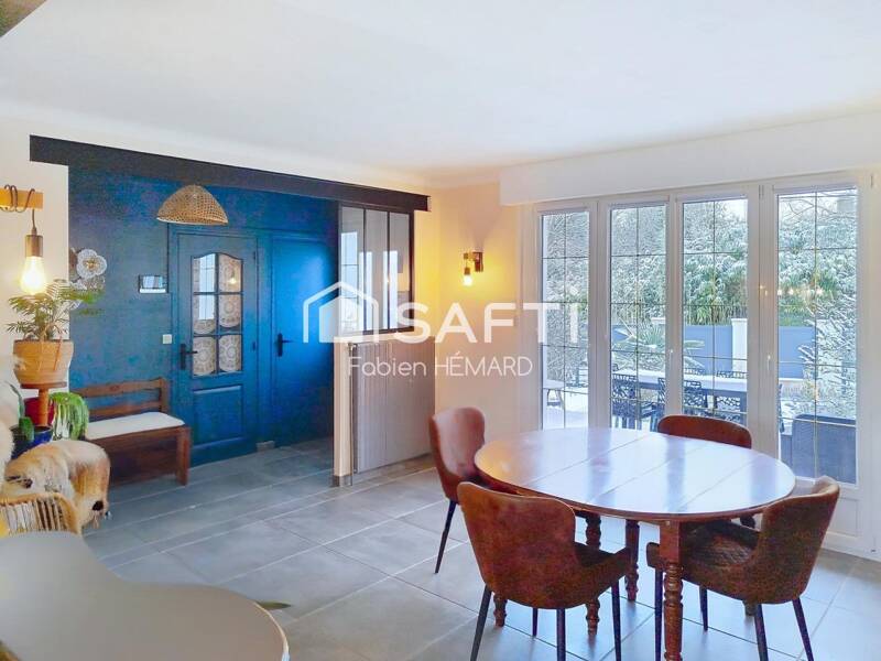 Maison à vendre, 129m², FERE CHAMPENOISE