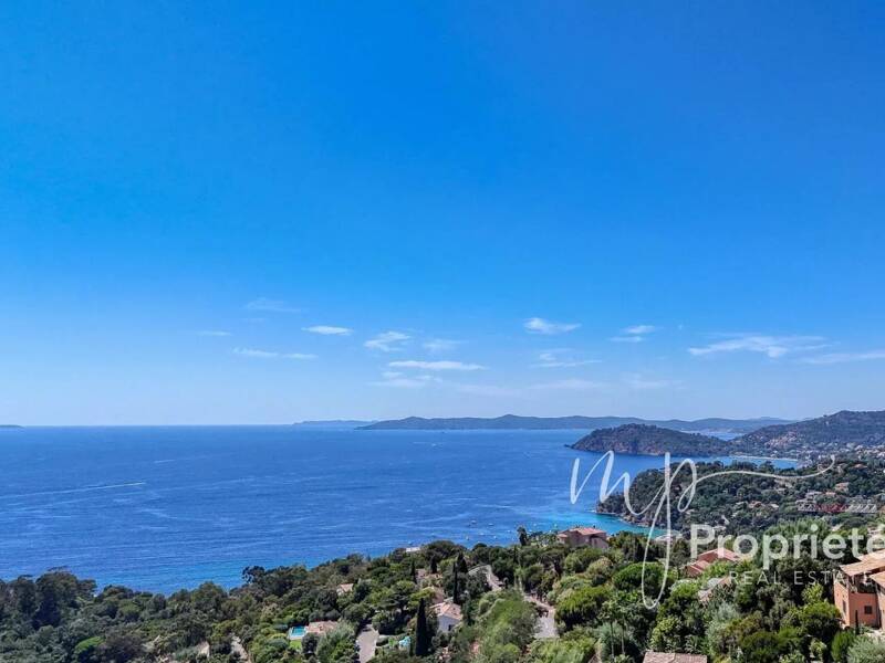 Maison à vendre, 136m², RAYOL CANADEL SUR MER