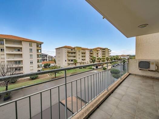 Appartement à vendre 155 000 € 2 pièces 1 chambre 45 m² Étage 2/4 Lucciana 20290