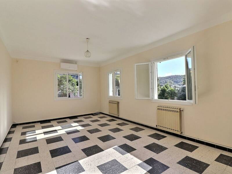 Maison à louer, 76m², CEYRESTE