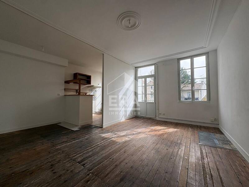 Maison à louer, 82m², MOUTHIERS SUR BOEME