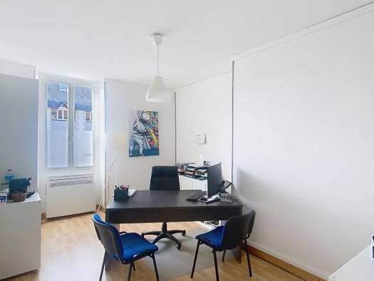 Local commercial à vendre 260 000 € Mairie-Stade-Bergereau-Depart Orthez 64300