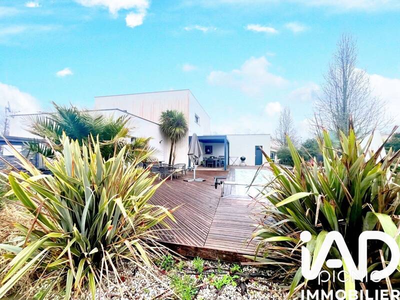 Maison à vendre, 187m², SAINT JEAN D'ILLAC