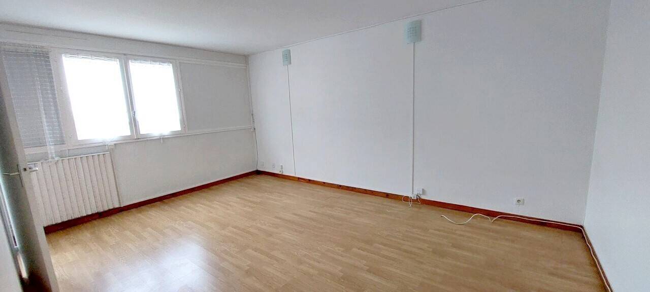 Maison à louer, 27m², COURCOURONNES