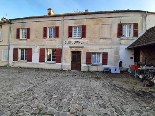 Maison à vendre 252 000 € 6 pièces 4 chambres 160 m² 920 m² de terrain Chesneaux Château-Thierry 02400