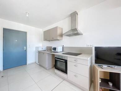 Appartement à louer 645 € 1 pièce 28 m² 6ème étage Maréchal Juin Ajaccio 20090