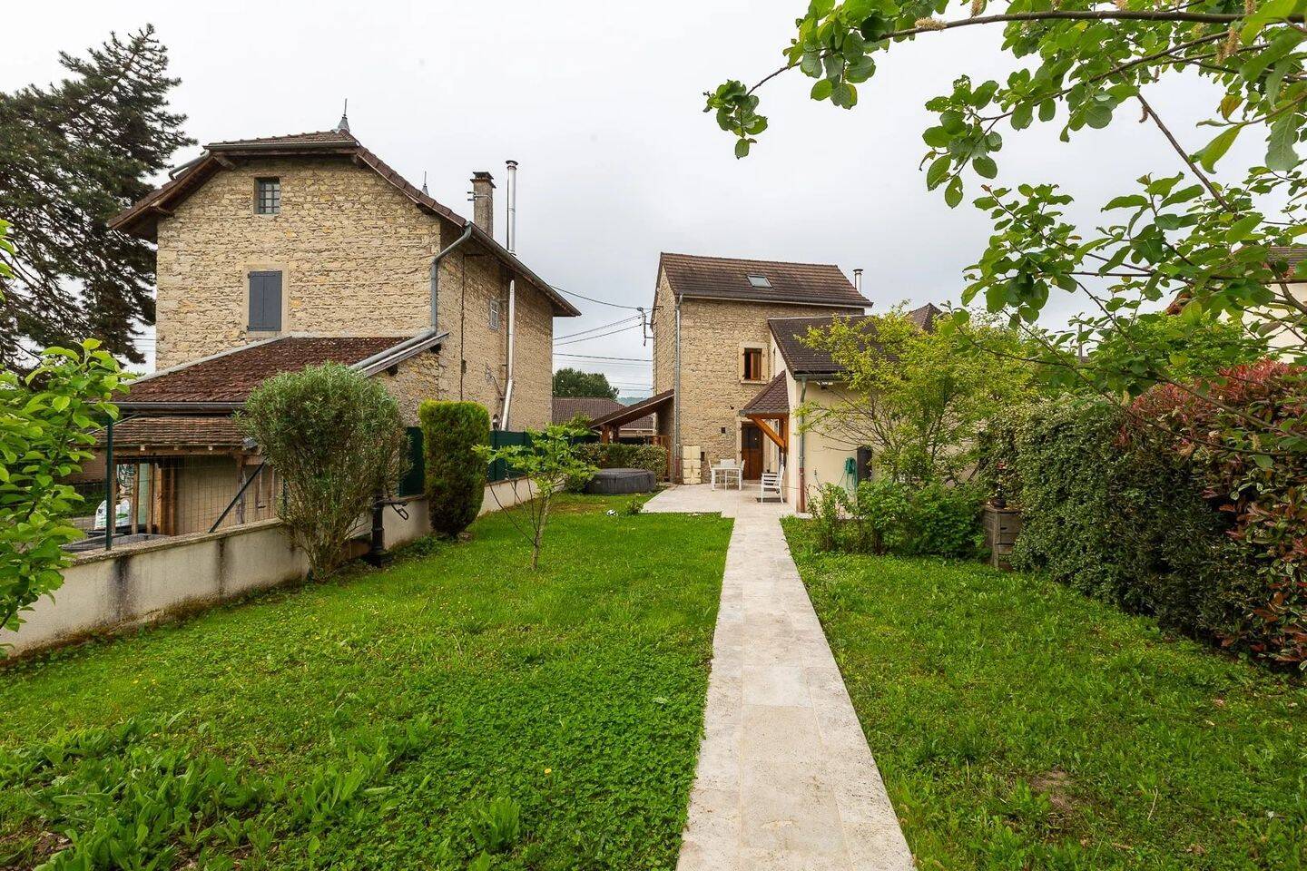 Maison à vendre, 100m², MONTALIEU VERCIEU