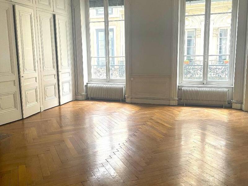 Maison à louer, 122m², LYON 2E