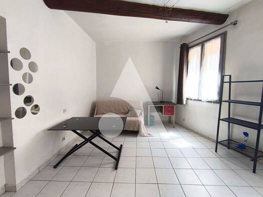 Appartement à vendre 145 000 € 1 pièce 23,5 m² Étage 3/4 Centre Ville Aix-en-Provence 13100