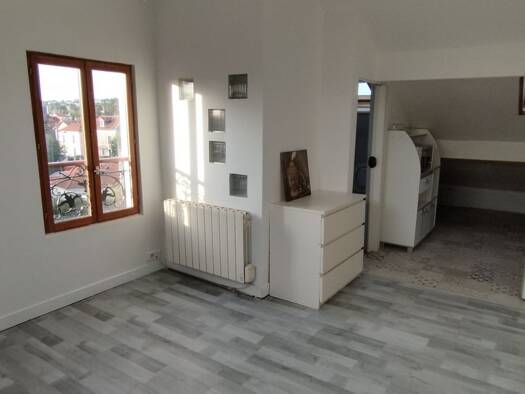 Appartement à vendre 85 000 € 1 pièce 15 m² Étage 3/3 Georges Rémond-Aristide Briand Gagny 93220