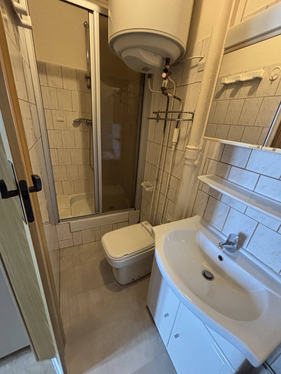 Maison à louer, 16m², LEVALLOIS PERRET
