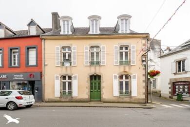 Maison à vendre 192 240 € 7 pièces 5 chambres 176 m² 133 m² de terrain Eglise-Lannouchen-Cité Marine Landivisiau 29400