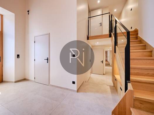 Duplex à vendre 595 000 € 5 pièces 3 chambres 131 m² RDC/1 Centre Ville Nord Aix les Bains 73100