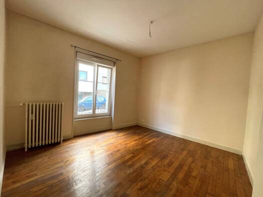 Appartement à louer 770 € 3 pièces 2 chambres 76 m² RDC/3 Chaprais - Cras Besançon 25000
