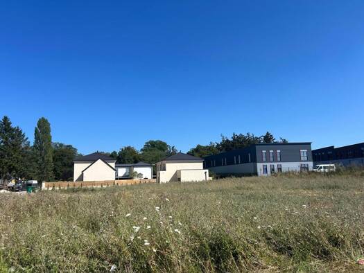 Terrain constructible à vendre 270 000 € 545 m² de terrain Feucherolles 78810
