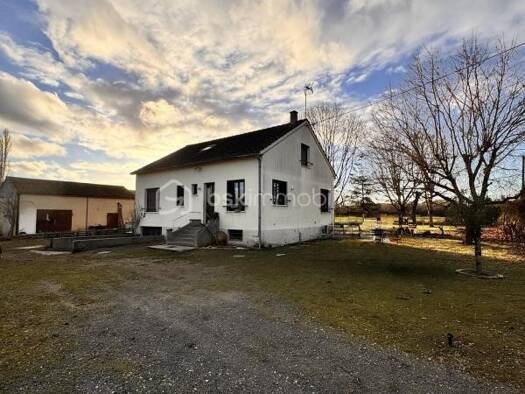 Maison à vendre 209 000 € 6 pièces 4 chambres 133 m² 1 000 m² de terrain Lorris 45260